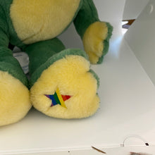 Load image into Gallery viewer, Noah's Ark Animal Workshop 15" Crocodile Alligator Plush Animal Star foot (Pre-owned)