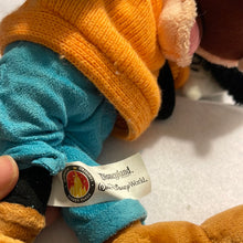 Load image into Gallery viewer, Disneyland Goofy Bean Bag Plush Stuffed Plush Doll 11.5" (Pre-owned)