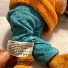 Load image into Gallery viewer, Disneyland Goofy Bean Bag Plush Stuffed Plush Doll 11.5" (Pre-owned)