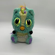 Load image into Gallery viewer, Hatchimals Interactive Hatchi Babies 19133 Mint Green/white/Yellow Bird (Pre-owned)