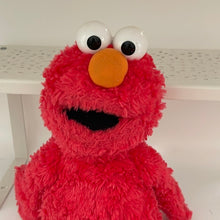 Load image into Gallery viewer, Gund 2002 Sesame Street 13" Elmo Red Curly Hair Plush #73531 (Pre-owned)