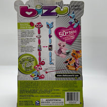 Load image into Gallery viewer, Spin Master 2011 Bizu A Twist on Beads Girl Funky Pack Kid