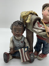Load image into Gallery viewer, Sarah's Attic 1990 Forever in Our Hearts Figurine Limited Edition #3462/10000 (Pre-owned)