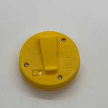 Load image into Gallery viewer, Burger King 2011 - Rango Yellow Badge Toy