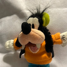 Load image into Gallery viewer, Disneyland Goofy Bean Bag Plush Stuffed Plush Doll 11.5" (Pre-owned)