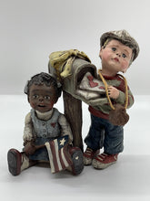Load image into Gallery viewer, Sarah's Attic 1990 Forever in Our Hearts Figurine Limited Edition #3462/10000 (Pre-owned)