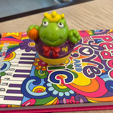 Load image into Gallery viewer, 2004 Playskool Weebles King Frog Preschool Figure (Pre-owned)