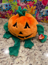 Load image into Gallery viewer, Ty Beanie Buddy Pumkin The Jack &#39;O Lantern Halloween (Retired)
