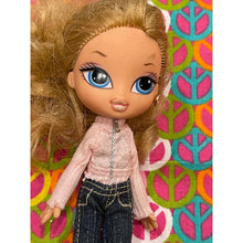Load image into Gallery viewer, Bratz Kidz Cloe Doll Pink Top Jeans 7&quot;
