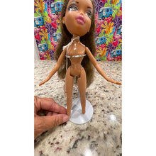 Load image into Gallery viewer, Bratz Yasmin Doll Lot #20A Doll A- #1 Purple Glitter Eyeshadow
