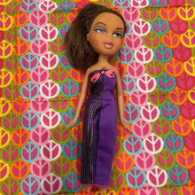 Load image into Gallery viewer, Bratz Yasmin The Fashion Show Evening Dress Doll Lot 20B #61
