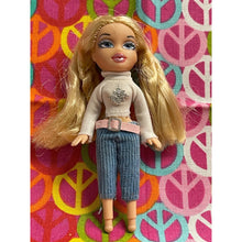 Load image into Gallery viewer, Lil Bratz Cloe Doll 4&quot; As Shown
