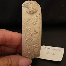 Load image into Gallery viewer, Vintage 1990 Jim Shore Santa Unpainted Resin Bangle Blank JS 90 Copyright #2
