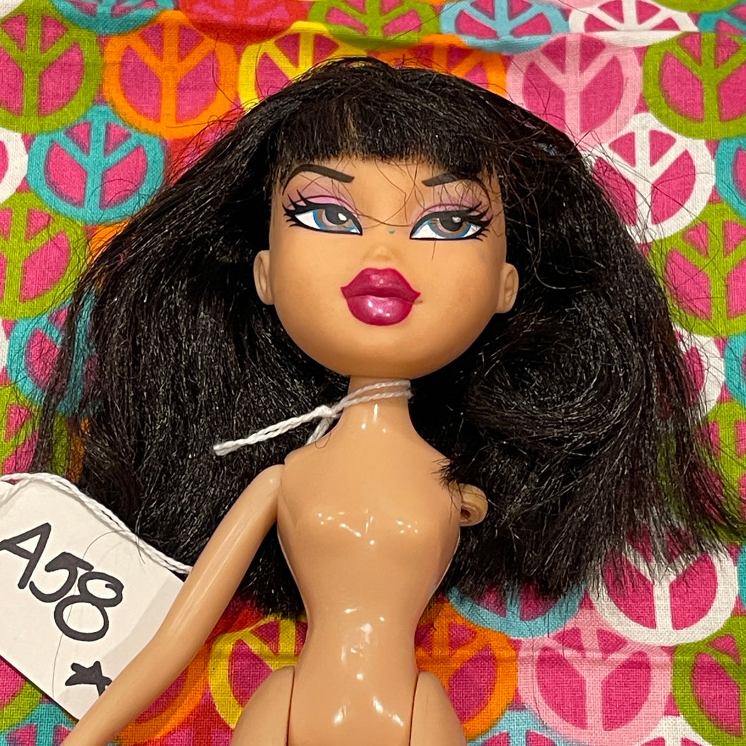 Bratz jade Doll Arm Broken Lot #20A Doll A- #58 Nude Fashion Doll Only