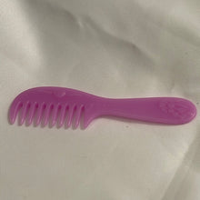 Load image into Gallery viewer, Doll Comb #11 Lavender 3.5&quot; (Pre-owned)
