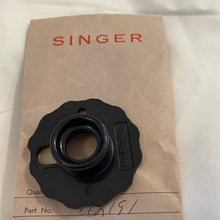 Load image into Gallery viewer, Singer Tophat Fashion Disc Cam #5 Banner #172191 for 401 &amp; 403 Machines (Pre-owned)

