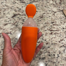 Load image into Gallery viewer, Boon Orange Carrot Squirt Squeeze Infant Training Spoon feeder (Pre-owned)
