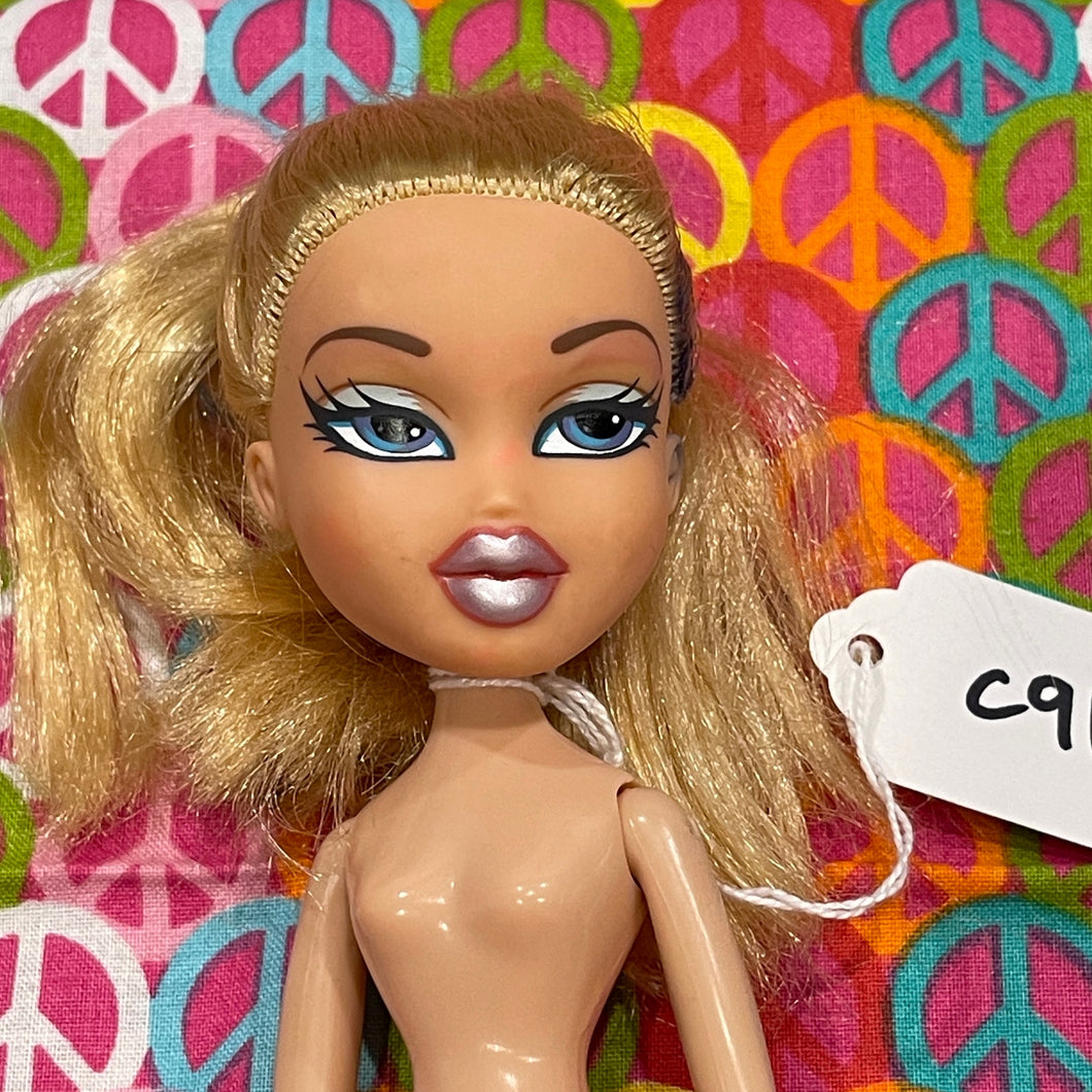 Bratz Cloe Doll #C91 Lot 9 Nude Fashion Doll Only Ink in Hair