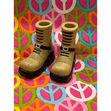 Load image into Gallery viewer, Bratz Footwear Jade XPress It Military Style Lace Boots
