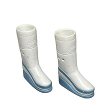 Load image into Gallery viewer, Bratz Footwear Pair Feet Shoes White &amp; Light Blue Snow Boots
