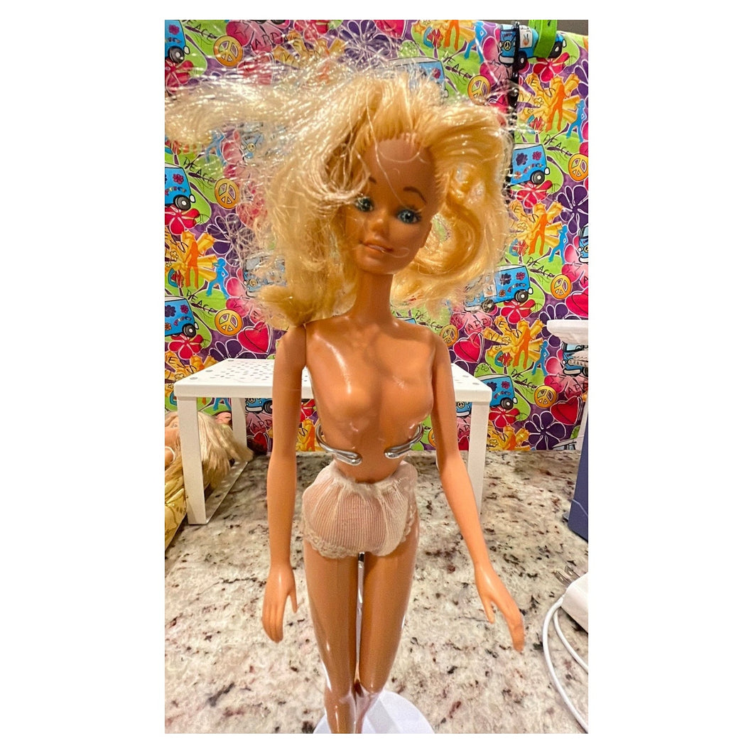Mattel Vintage Barbie Doll #22 Blue Eyes Wild Hair Nude Fashion Doll
