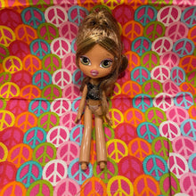 Load image into Gallery viewer, Bratz Girlz Kidz Yasmin Doll Black Top Fashion Doll Goldish Hair
