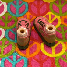 Load image into Gallery viewer, Bratz Footwear Jade Adventure Girlz Pink &amp; Green Sneakers
