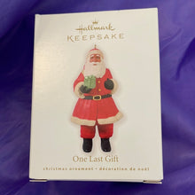 Load image into Gallery viewer, Hallmark Keepsake 2010 One Last Gift Hallmark Ornament African American Santa

