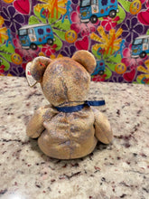 Load image into Gallery viewer, Ty Beanie Babies 2000 Clubby III Collector Bear (Retired)

