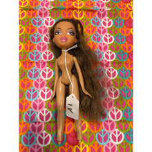 Load image into Gallery viewer, Bratz Yasmin Doll Lot #20A Doll A- #1 Purple Glitter Eyeshadow
