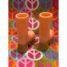 Load image into Gallery viewer, Bratz Footwear Yasmin Wintertime Wonderland Orange Boots
