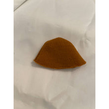 Load image into Gallery viewer, MGA Bratz Doll Clothing Accessory #11 Tan Beanie Cap with Flower (Pre-owned)
