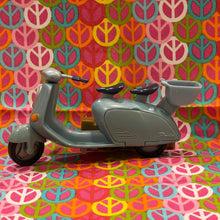 Load image into Gallery viewer, Lil&#39; Bratz 2002 Blue Vespa Moped Scooter Two Seats Radio Compartment
