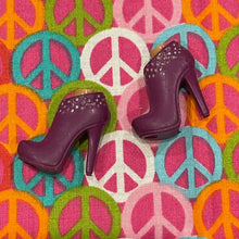 Load image into Gallery viewer, Bratz Footwear All Glammed Up Purple Low Top Boots
