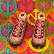 Load image into Gallery viewer, Bratz Footwear Jade Adventure Girlz Pink &amp; Green Sneakers
