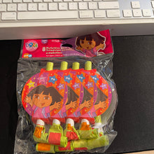 Load image into Gallery viewer, Nickelodeon Dora Star Catcher Blowouts Horns - 8 Count Party Favors
