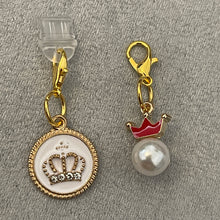 Load image into Gallery viewer, Boujee Bling Charm Collections - Crowns and Pearls Mobile Dust Plug
