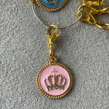 Load image into Gallery viewer, Boujee Bling Charm Collections - Crowns and Pearls Mobile Dust Plug
