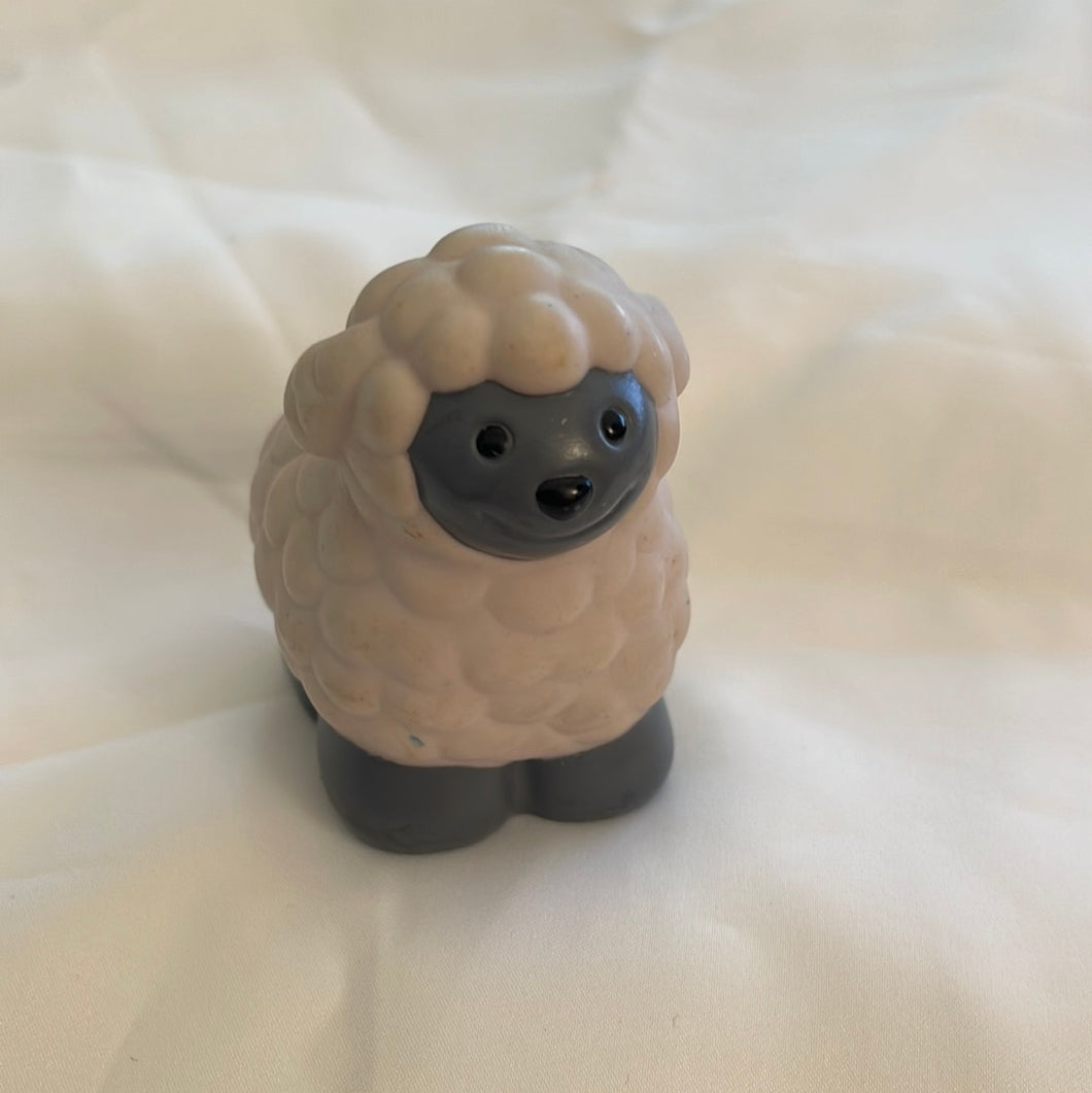 Little Tikes Sheep Animal Figure #64 (Pre-Owned) 0301-00