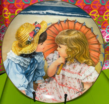 Load image into Gallery viewer, Sandra Kuck Summer Secrets Collector 9.25" Plate #0928AC (Pre-owned)
