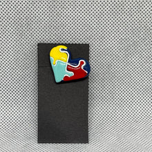 Load image into Gallery viewer, Autism Awareness Brooch Heart Shaped Puzzle Pin Resin Top Hat Cabochon Coat Pin
