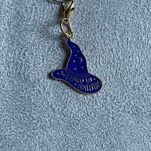 Load image into Gallery viewer, Wizard in Training Sorcerer Hat Halloween Witchy Spooky Smartphone Charm  Mobile Dust Plug

