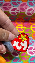 Load image into Gallery viewer, Ty Beanie Babies Scoop the Pelican (Retired)
