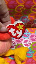 Load image into Gallery viewer, Ty Beanie Babies Bird Strut The Rooster (Retired)
