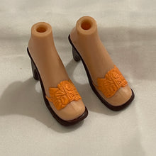 Load image into Gallery viewer, Bratz Doll Orange &amp; Brown Floral Sandals (Pre-Owned)
