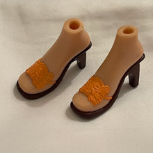 Load image into Gallery viewer, Bratz Doll Orange &amp; Brown Floral Sandals (Pre-Owned)
