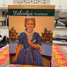 Load image into Gallery viewer, Felicity&#39;S Surprise: A Christmas Story (American Girl Collection) Book #3
