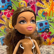 Load image into Gallery viewer, Bratz Yasmin Selfie Snaps Doll Legs Bend - #8 (Lot 3) Nude Fashion Doll Only
