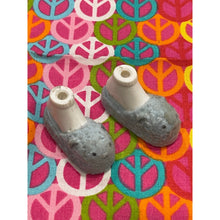 Load image into Gallery viewer, Bratz Footwear Blue Slumber Party House Slippers
