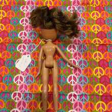 Load image into Gallery viewer, Bratz Fianna Spa Day Doll #C86 Lot 20A Nude Fashion Doll Only
